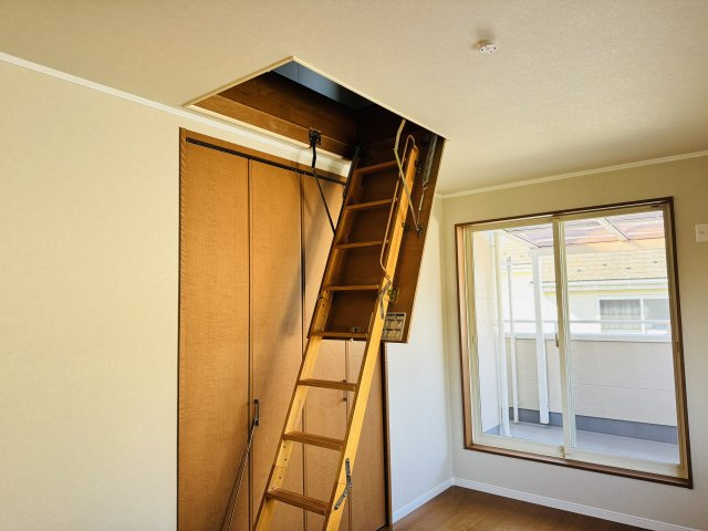 八王子市　弐分方町　中古戸建ての収納|～屋根裏収納付き　シーズンオフのグッズを収納するのに便利です～