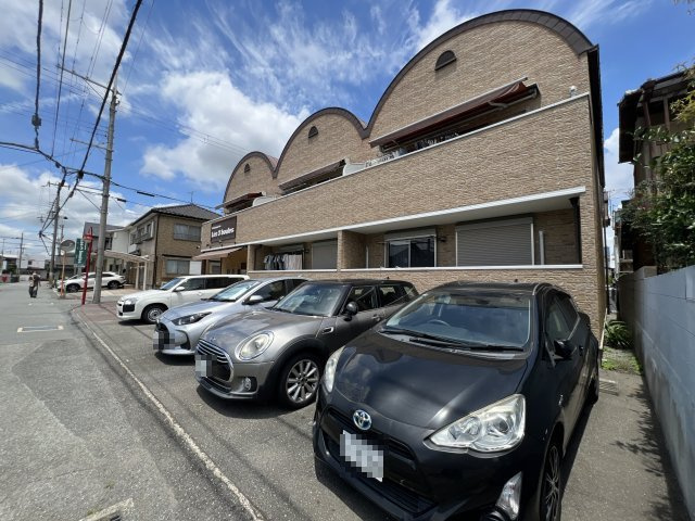 姫路市亀山２丁目のハイツの外観