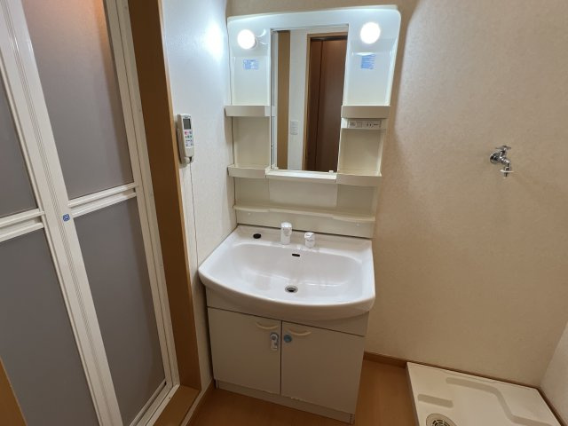 姫路市亀山２丁目のハイツの洗面所