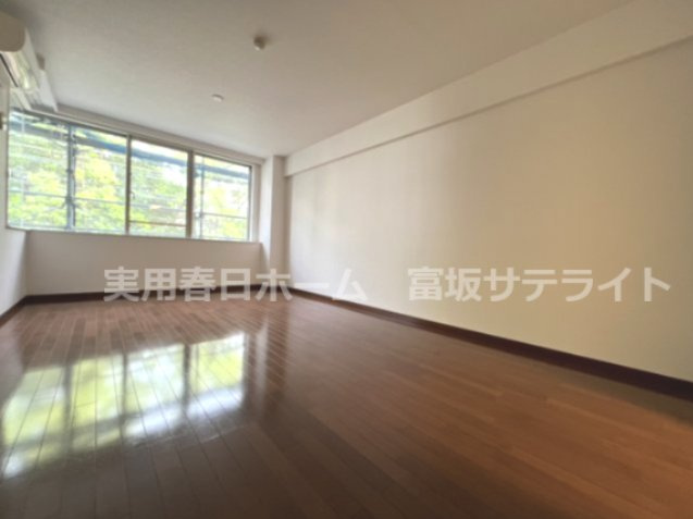 【居間・リビング】