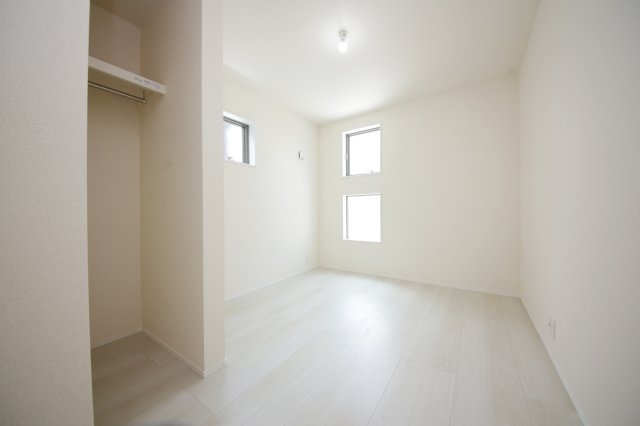 半田市宮本町6丁目　2号棟の洋室