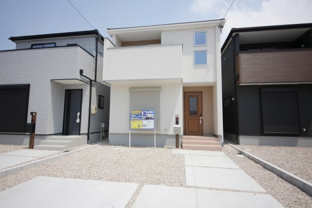 半田市宮本町6丁目　2号棟の外観|南向きで日当たり良好