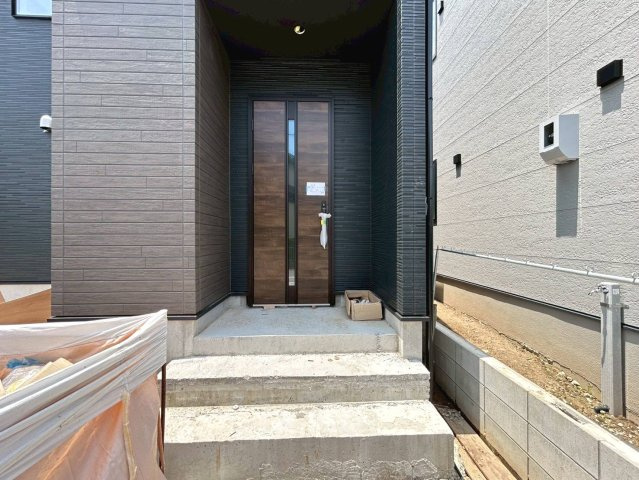 グラファーレ　一宮市萩原町西宮重　全1区画分譲の玄関|破られにくい2ロックでピッキング対策に有効。シリンダー自体が不正開錠しにくい構造になっています。