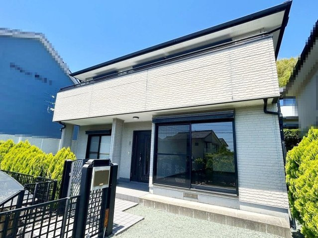 【外観】 | 中古一戸建　南国市緑ヶ丘３丁目 | リフォーム中です