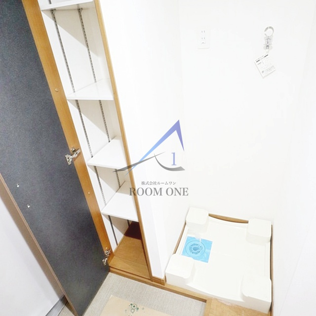 TOKIO久米川タワーの設備|洗濯機置き場です。