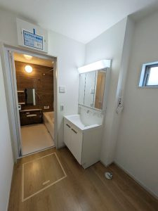 大津市滋賀里1丁目2期1号地　新築戸建の独立洗面台