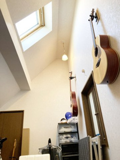 【収納】 | 手稲区稲穂4条6丁目　中古戸建 | 2階物置スペースは天窓付きで秘密基地のような空間♪