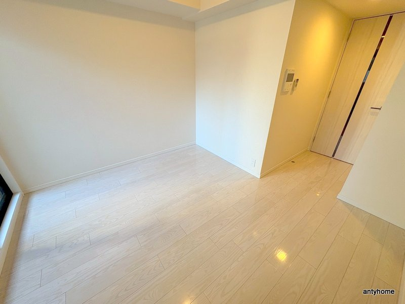 ルーエ本町　仲介手数料無料の寝室