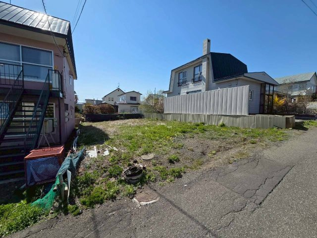 春採5丁目　広さ49坪売地の前面道路含む現地写真