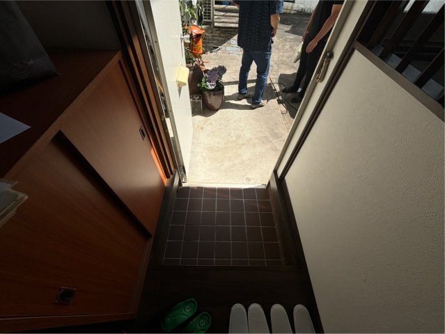 サンハイツ多田の玄関