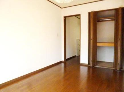 シェルハウスⅡの洋室|別の部屋の写真となっております。
