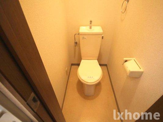 アンソレイエ・シャンブルのトイレ|コンパクトで使いやすいトイレです