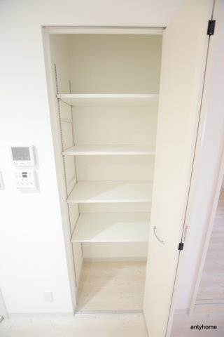 ベル・ステラ　仲介手数料無料の収納
