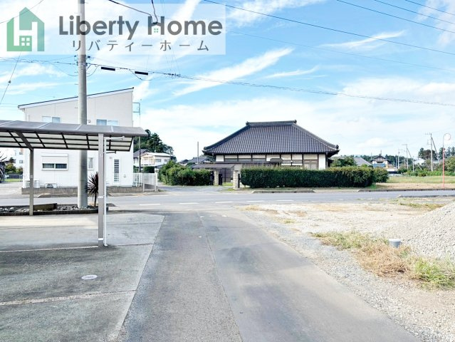 土浦市神立町第9　新築戸建　5号棟の前面道路含む現地写真