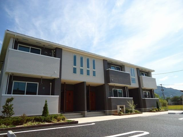 福津市津屋崎８丁目のアパート