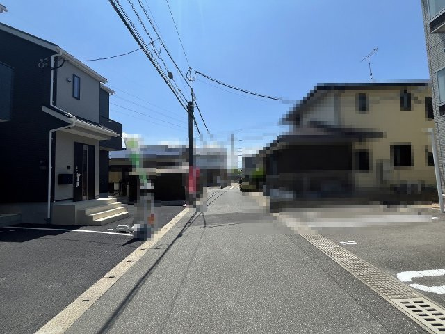【その他】 | 糟屋郡粕屋町阿恵第1　2号棟（全2棟）【仲介手数料無料・0円】 | 現地写真。前面道路です。