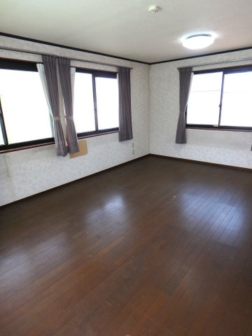 鶴ヶ島市松ヶ丘中古戸建の洋室