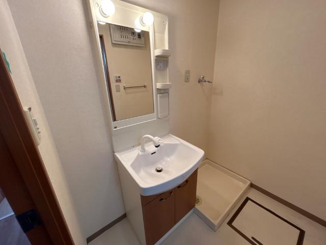 遠賀郡岡垣町鍋田１丁目のアパートの洗面所|洗面（イメージ）