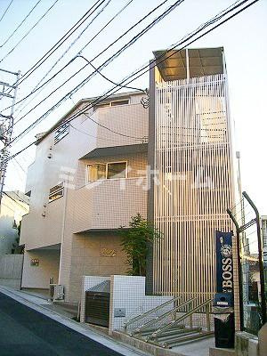 プラージュ白金台の外観
