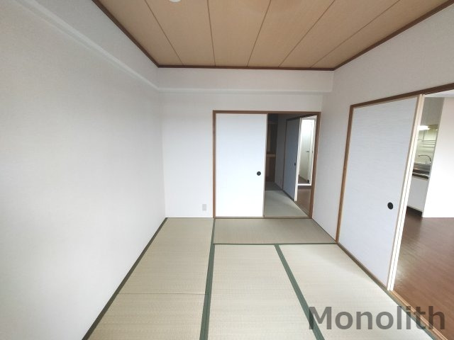 フローラル岸和田の和室