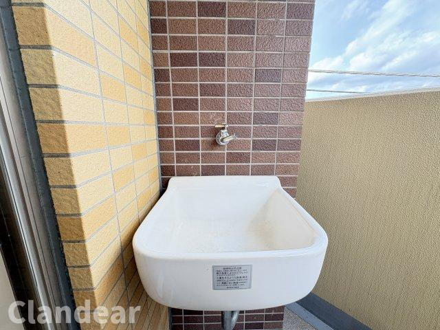 フィオーレお花茶屋のバルコニー|ドキドキの新生活も、安心してスタート。ぴったりの住まいを見つけませんか？クランディアが一緒に住まい選びをサポートします‼　まずは、お気軽にお問合せください　＃クランディア