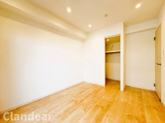 フィオーレお花茶屋の洋室|ドキドキの新生活も、安心してスタート。ぴったりの住まいを見つけませんか？クランディアが一緒に住まい選びをサポートします‼　まずは、お気軽にお問合せください　＃クランディア
