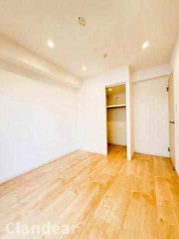 フィオーレお花茶屋の洋室|ドキドキの新生活も、安心してスタート。ぴったりの住まいを見つけませんか？クランディアが一緒に住まい選びをサポートします‼　まずは、お気軽にお問合せください　＃クランディア