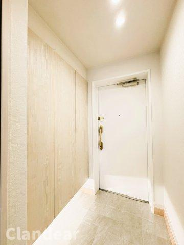 フィオーレお花茶屋の玄関|ドキドキの新生活も、安心してスタート。ぴったりの住まいを見つけませんか？クランディアが一緒に住まい選びをサポートします‼　まずは、お気軽にお問合せください　＃クランディア