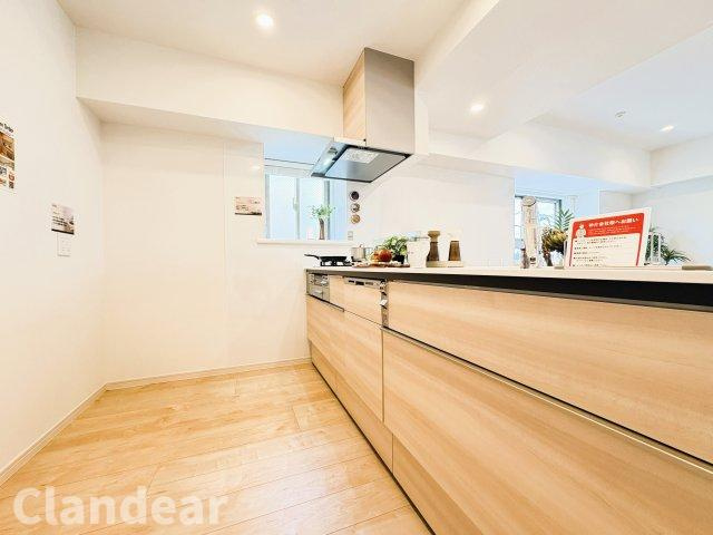 フィオーレお花茶屋のキッチン|ドキドキの新生活も、安心してスタート。ぴったりの住まいを見つけませんか？クランディアが一緒に住まい選びをサポートします‼　まずは、お気軽にお問合せください　＃クランディア