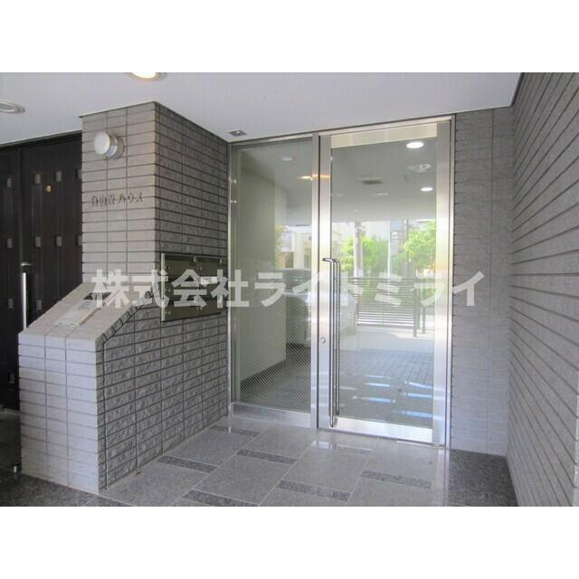 白山坂ハウスのエントランス| 