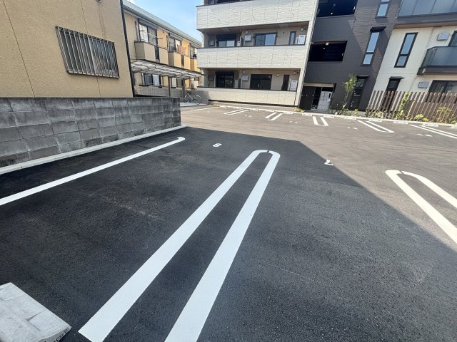【駐車場】Luveria