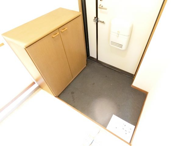 竹城台ハイツＥ棟の玄関|同物件別部屋イメージ写真