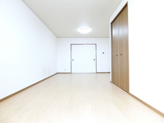 竹城台ハイツＥ棟