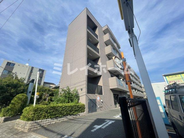 リバーフロント南大井のエントランス