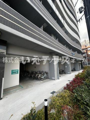 セレニテ神戸ミラクノールの駐車場