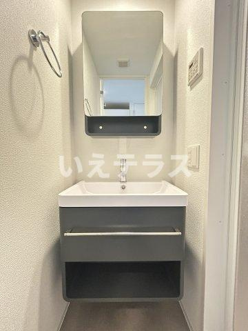 セレニテ神戸ミラクノールの洗面所