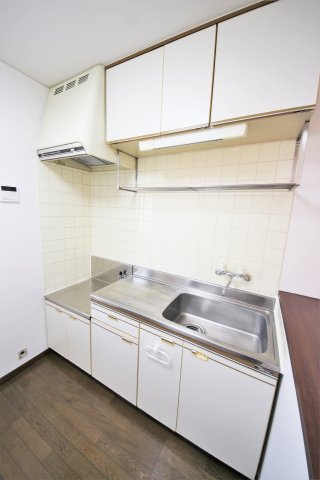 【キッチン】 | コンフォート中村Ｃ | ※他号室参考写真