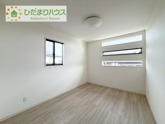 【洋室】 | 筑西市乙第1期　新築戸建　2号棟 | 机にベットを置けば子供部屋の完成です！