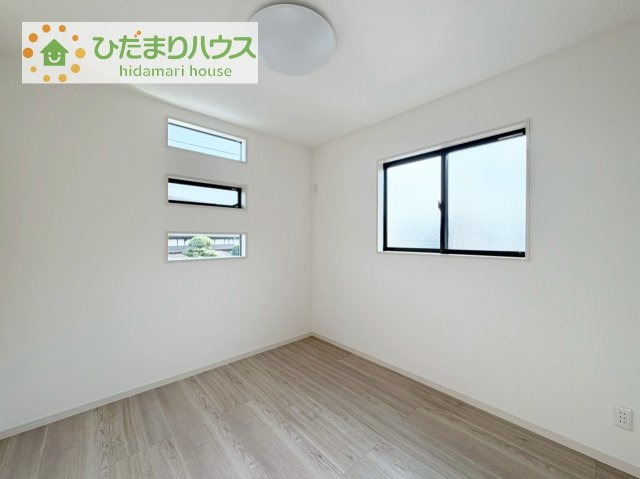 【洋室】 | 筑西市乙第1期　新築戸建　2号棟 | 夏場に心地良いひんやり感はフローリングならでは☆彡