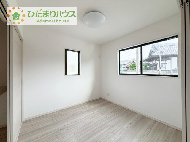 【洋室】 | 筑西市乙第1期　新築戸建　2号棟 | 窓が多く、明るい空間を演出してくれます(*^^*)