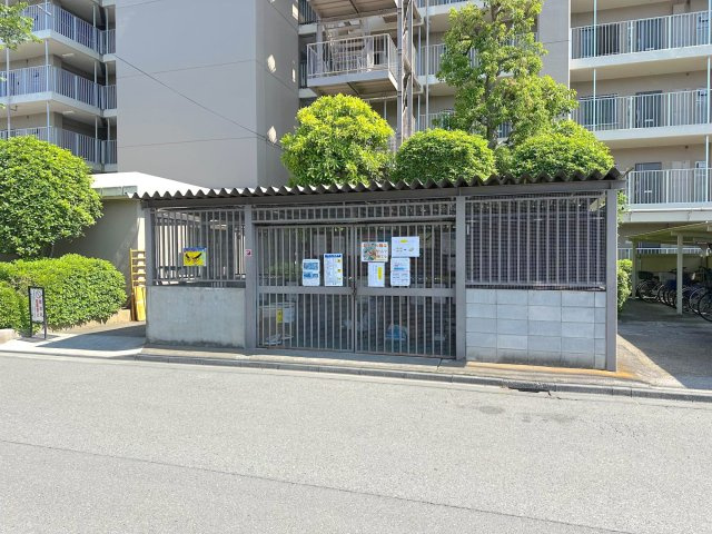 日商岩井北浦和マンション B棟のその他共用部分|ゴミ置き場