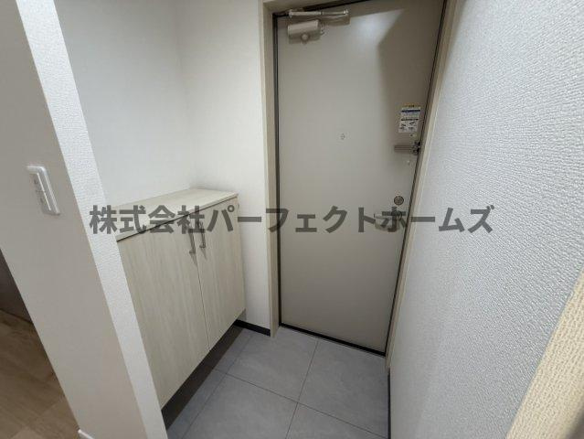 リテラス光善寺の玄関|収納もある玄関です