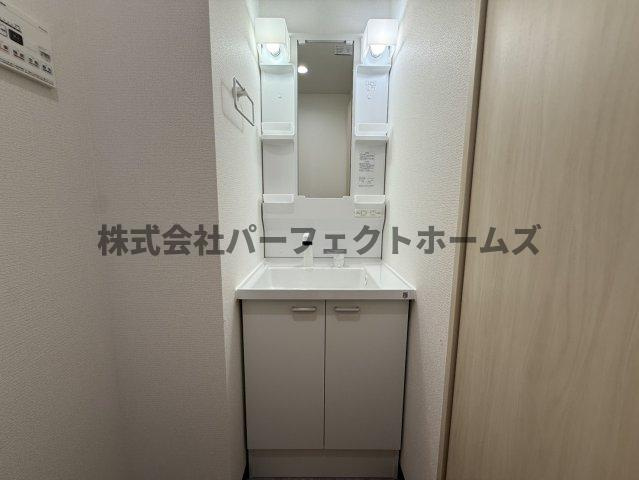 リテラス光善寺の独立洗面台|独立洗面台、朝の身支度には欠かせません
