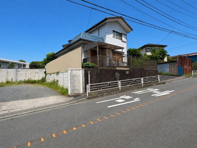 【前面道路含む現地写真】 | ◆神奈川区菅田町　売地◆ | ◆住宅ローンのご相談や周辺環境のご案内も含め、ローンに詳しい、地元に詳しいスタッフがお出迎えさせていただきます。お気軽にご相談ください。