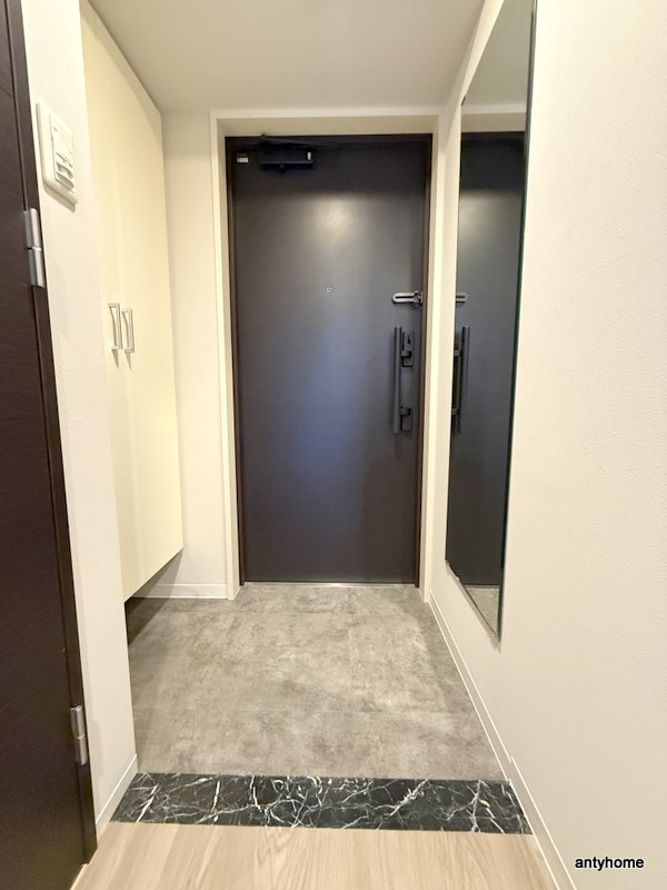 Lasante京橋　仲介手数料無料の玄関