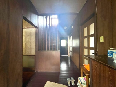 【玄関】 | 山梨市一町田中　カーポート付き中古戸建