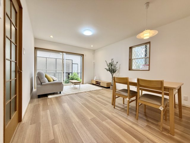 守山区元郷2丁目戸建の居間・リビング
