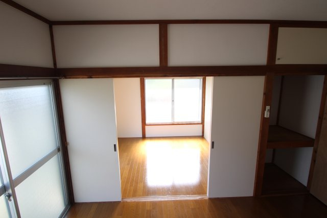 元ハイツの洋室