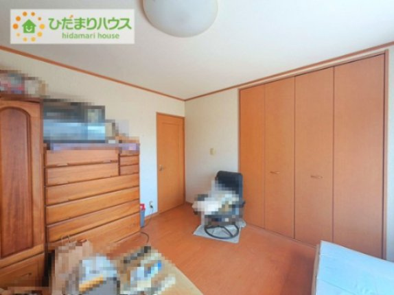 いわき市常磐関船町屋津　中古戸建の洋室|大きなベッドを置いても余裕の広さの主寝室♪♪