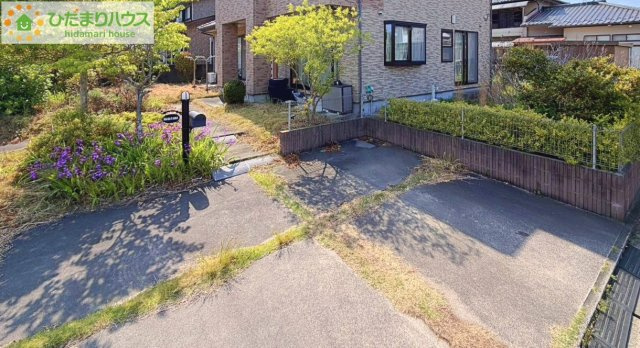いわき市常磐関船町屋津　中古戸建の駐車場|マイホームなら駐車場代がかかりません。しかも、自宅の駐車場で洗車ができます！今までコイン洗車に行っていた手間も省けて、節約にもつながります(^^♪